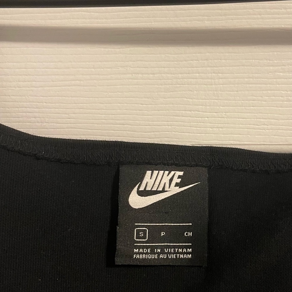 NIKE DRESS - Picture 2 of 6